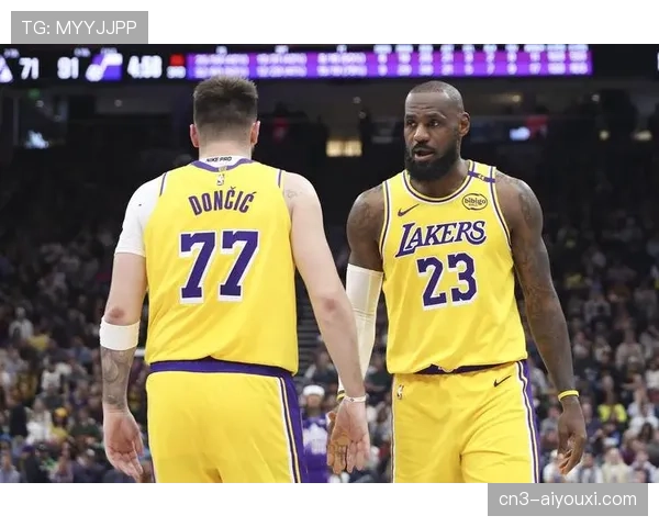 詹姆斯43000分里程悲 湖人全场仅89分进攻全面停滞